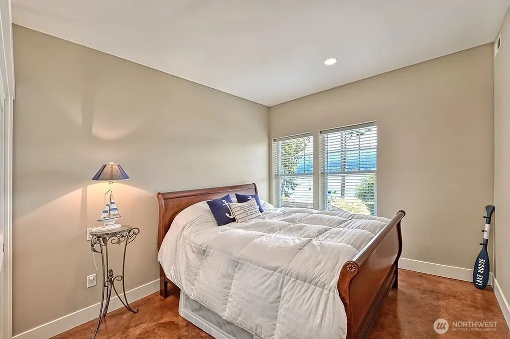 3042 Northshore Road Bellingham WA 98226