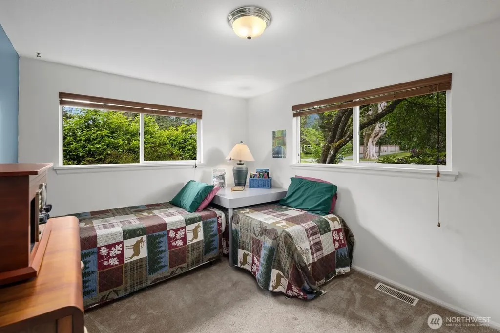 13317 SE 424th Avenue SE Avenue North Bend WA 98045