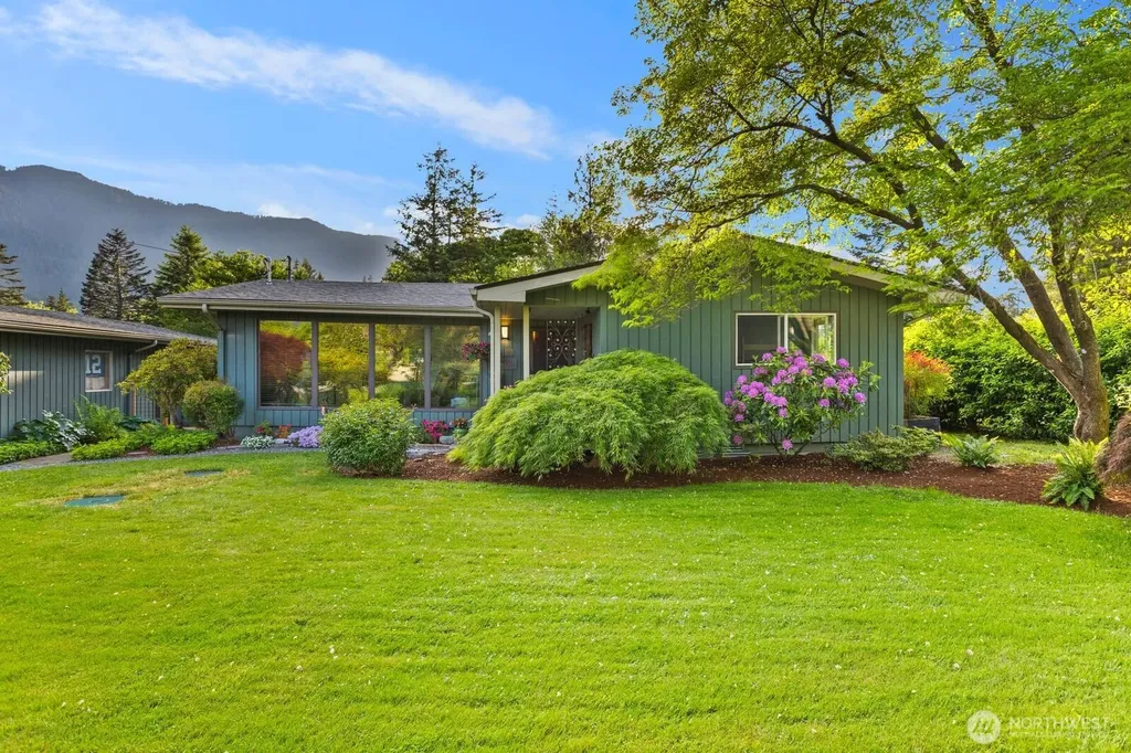 13317 SE 424th Avenue SE Avenue North Bend WA 98045