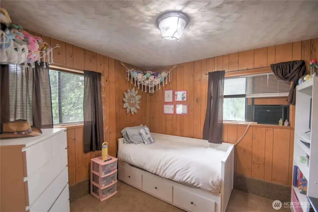5283 SE Lynch Road Shelton WA 98584