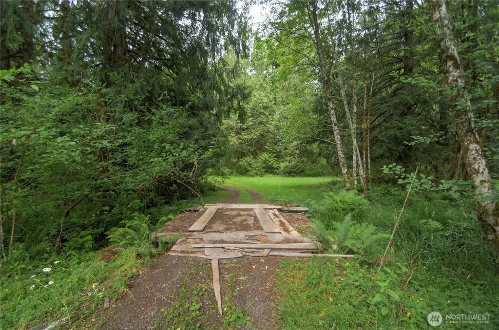 5283 SE Lynch Road Shelton WA 98584