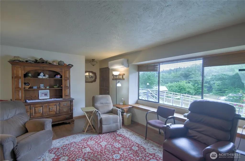 5283 SE Lynch Road Shelton WA 98584