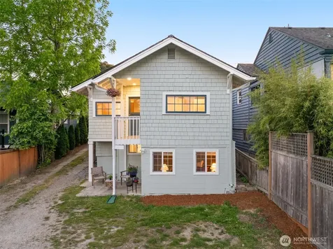 5704 35th Ave NE Seattle WA 98105