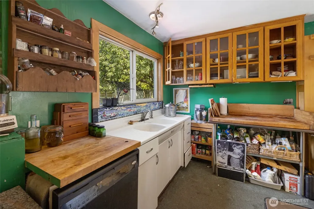 507 Tucker Avenue Friday Harbor WA 98250