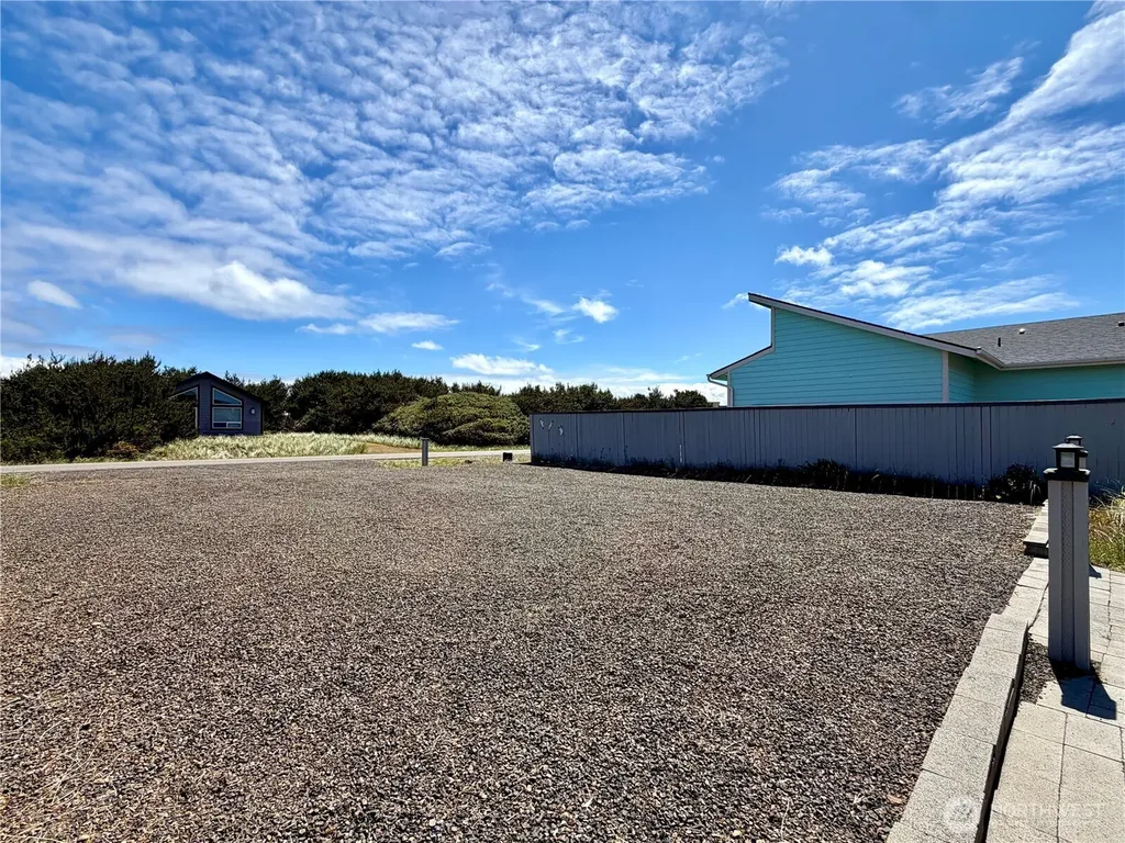 1241 Channel Avenue SW Ocean Shores WA 98569
