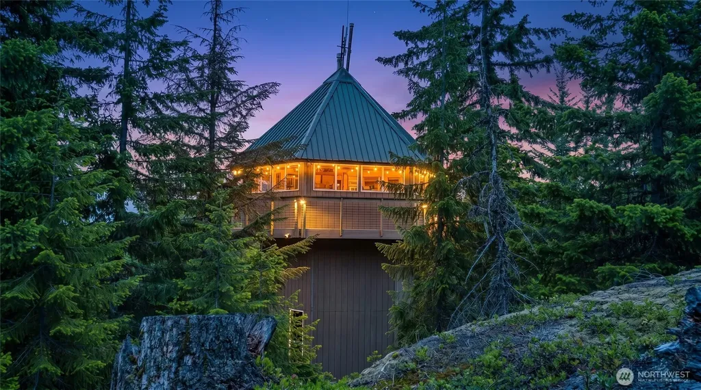 861 Via Kachess Road Easton WA 98925