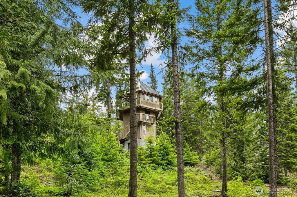 861 Via Kachess Road Easton WA 98925