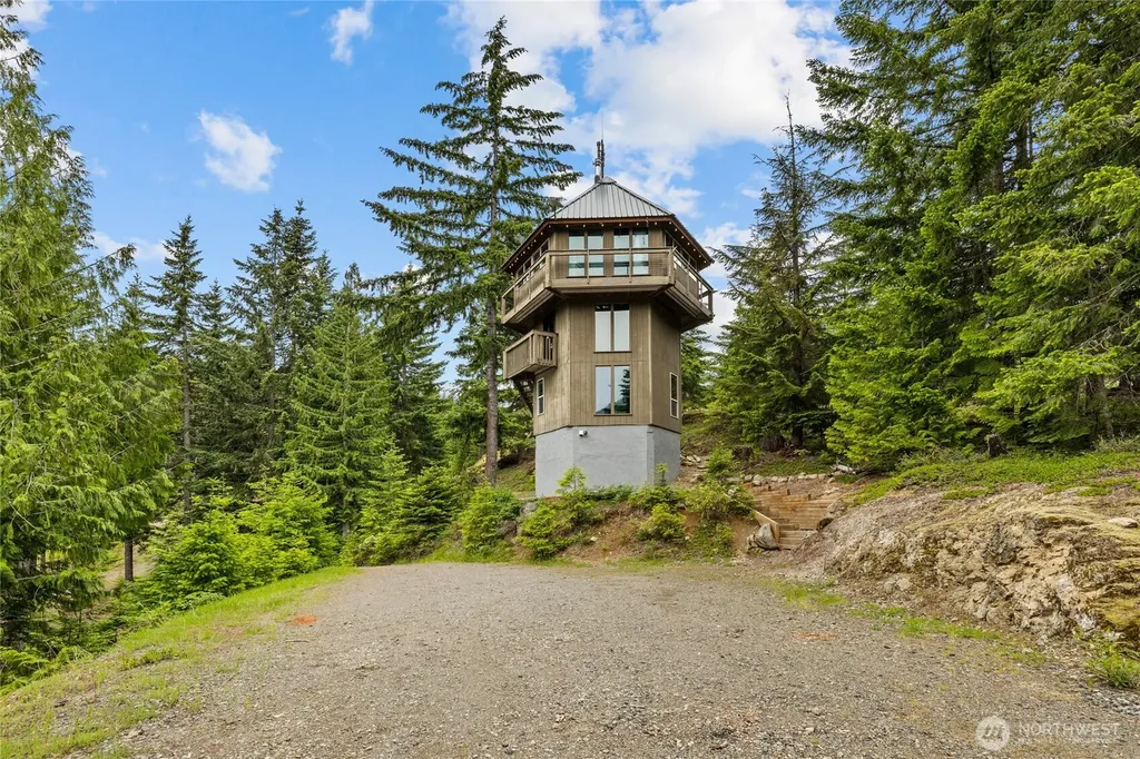 861 Via Kachess Road Easton WA 98925