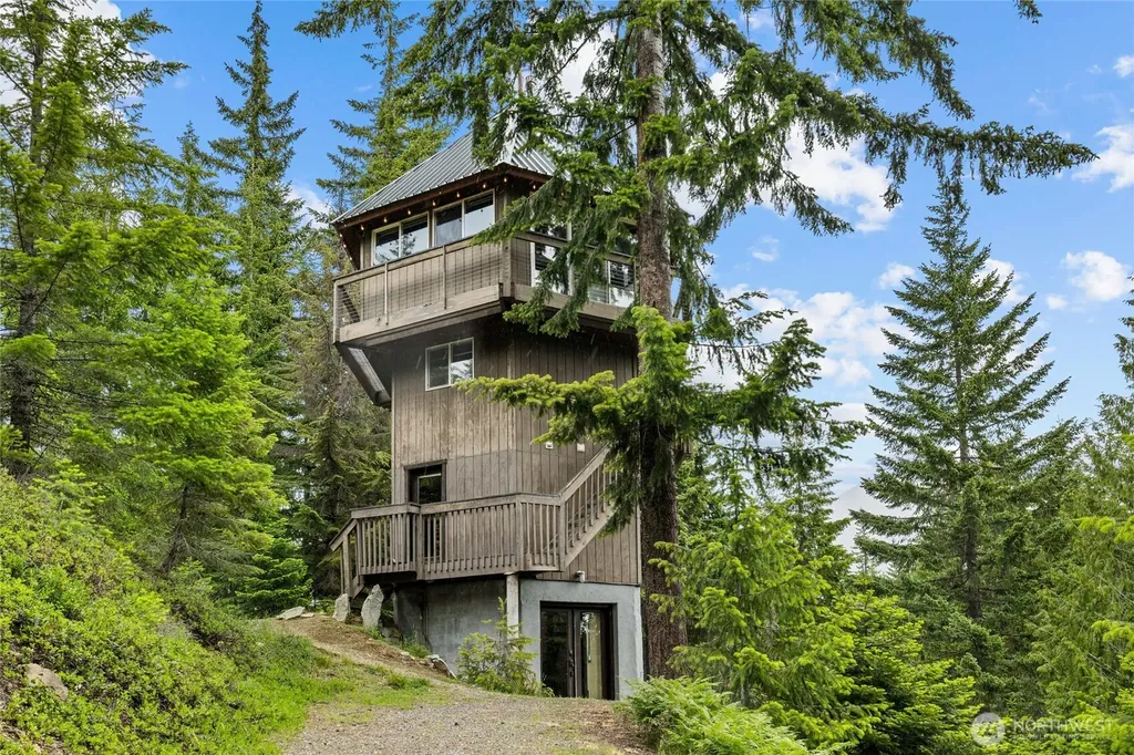 861 Via Kachess Road Easton WA 98925