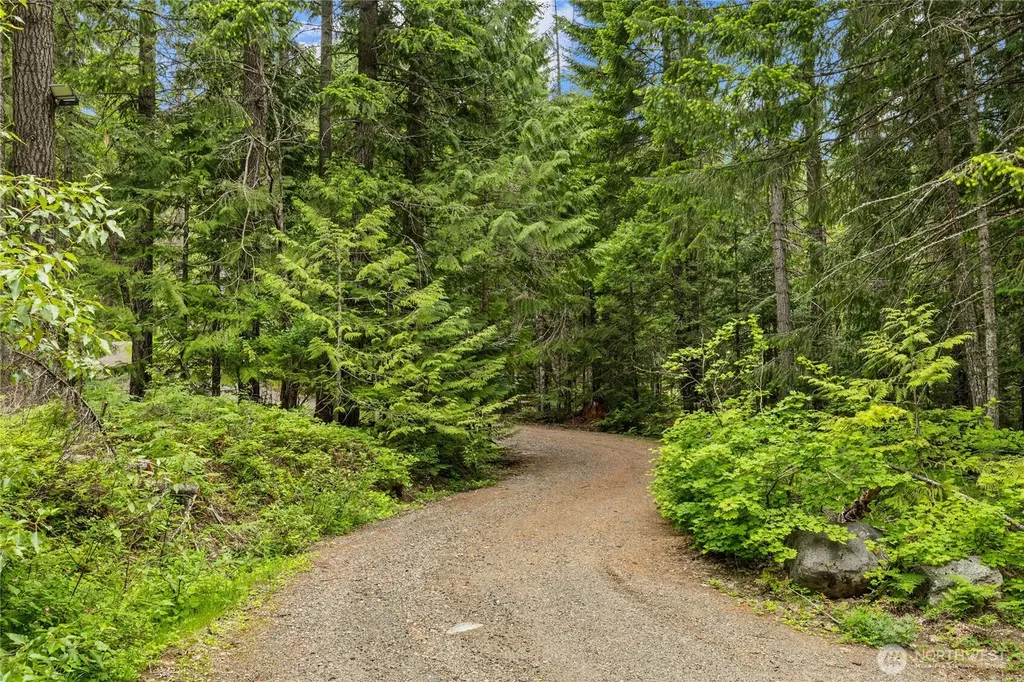 861 Via Kachess Road Easton WA 98925
