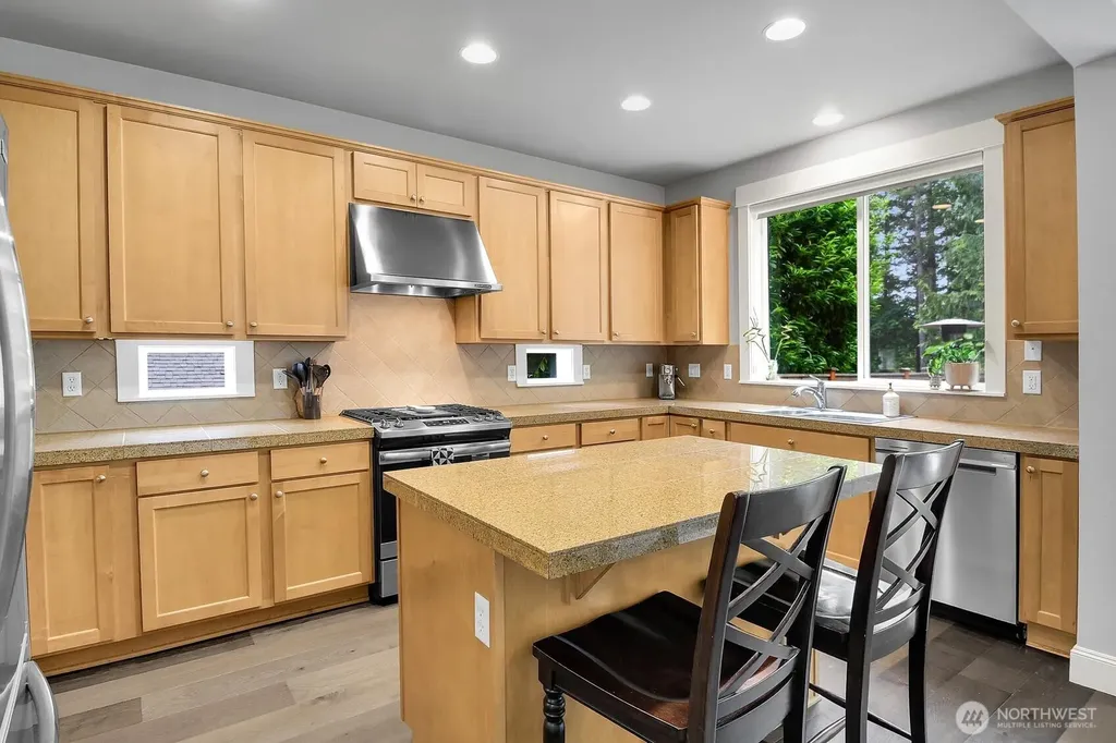 6214 Douglas Avenue SE Snoqualmie WA 98065