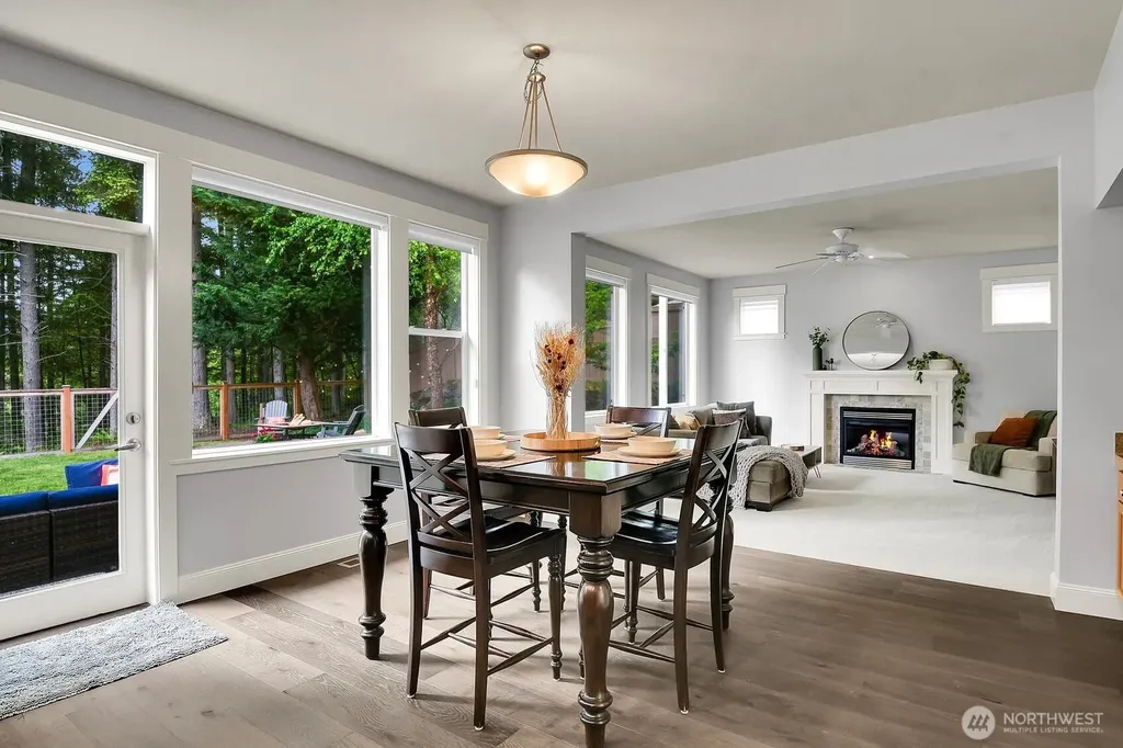 6214 Douglas Avenue SE Snoqualmie WA 98065