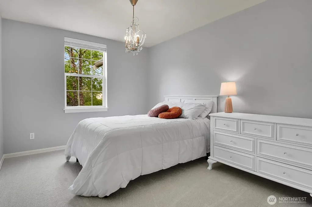 6214 Douglas Avenue SE Snoqualmie WA 98065