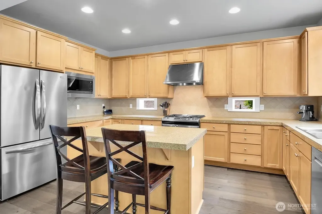 6214 Douglas Avenue SE Snoqualmie WA 98065
