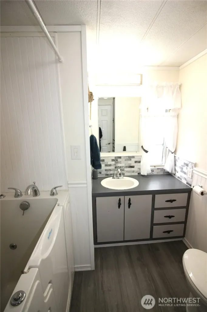 920 Cottonwood Drive Enumclaw WA 98022
