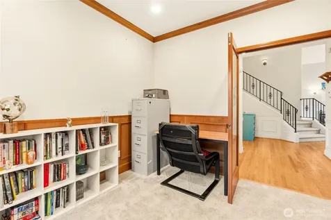 8218 NE 187th Way Kenmore WA 98028