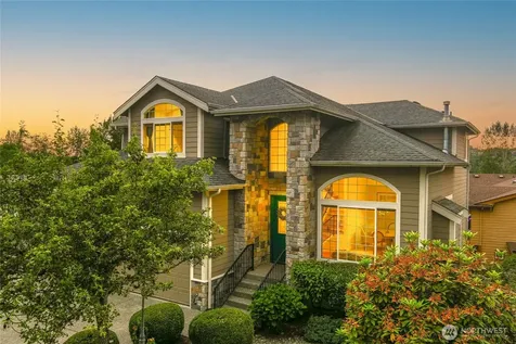 8218 NE 187th Way Kenmore WA 98028