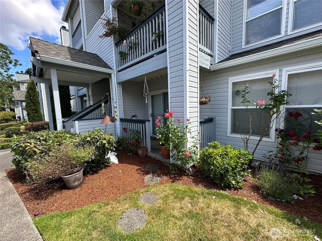 33020 10th Avenue SW Federal Way WA 98023