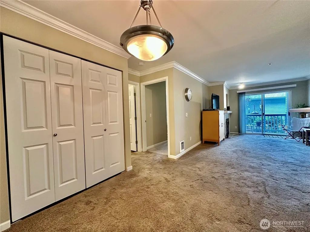 33020 10th Avenue SW Federal Way WA 98023
