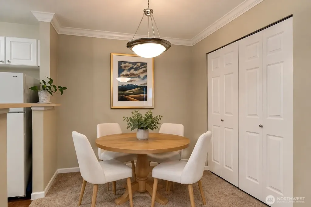 33020 10th Avenue SW Federal Way WA 98023