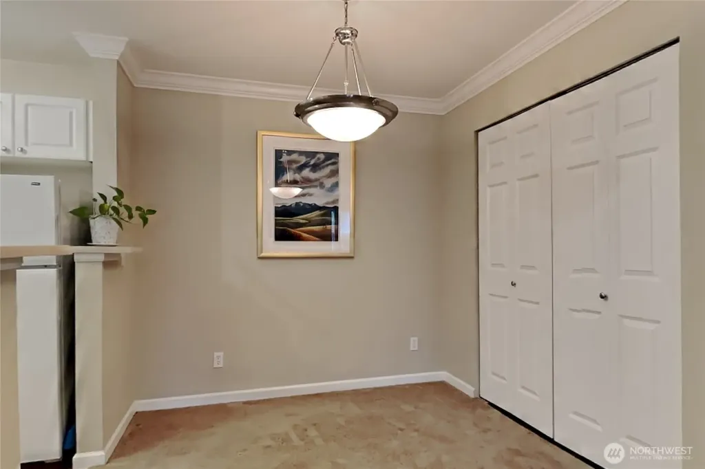 33020 10th Avenue SW Federal Way WA 98023
