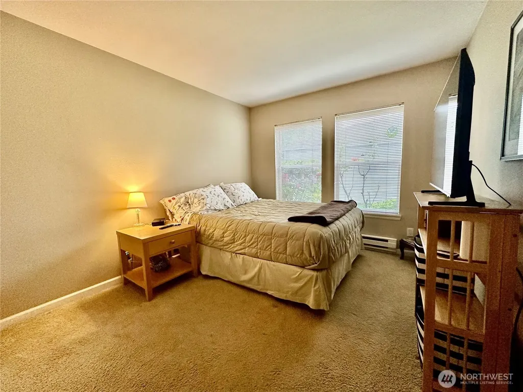 33020 10th Avenue SW Federal Way WA 98023