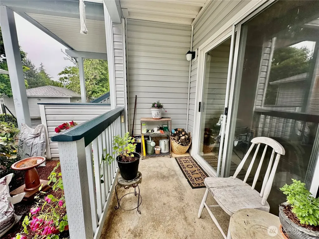 33020 10th Avenue SW Federal Way WA 98023