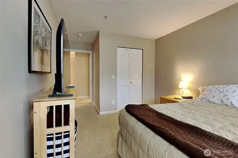 33020 10th Avenue SW Federal Way WA 98023
