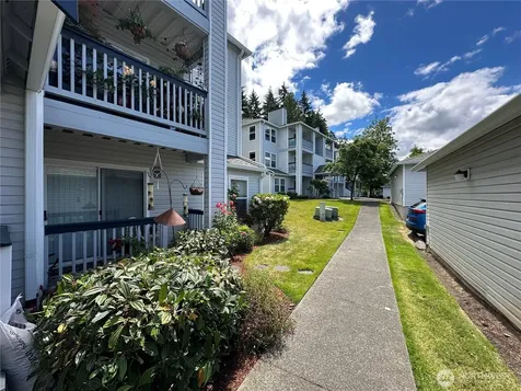 33020 10th Avenue SW Federal Way WA 98023