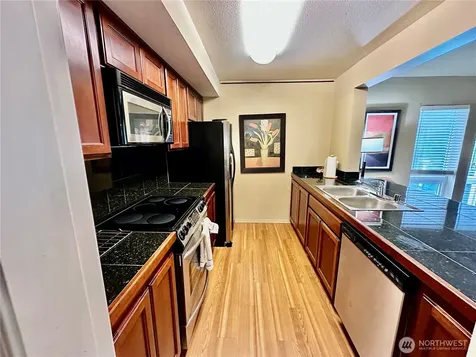 33020 10th Avenue SW Federal Way WA 98023