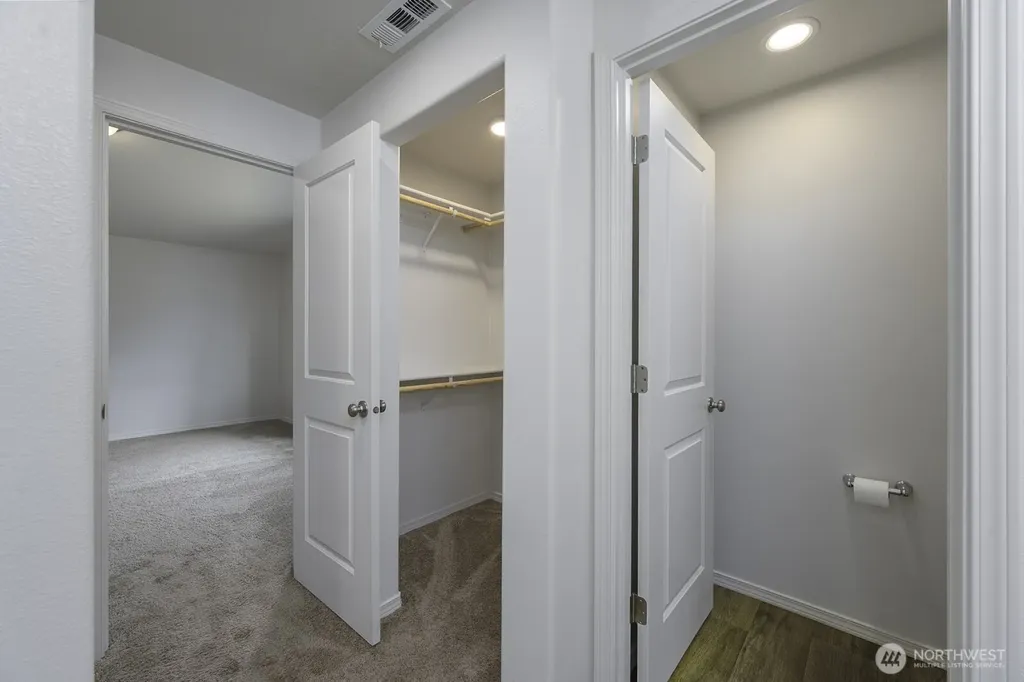 1013 W Maple Drive Moses Lake WA 98837