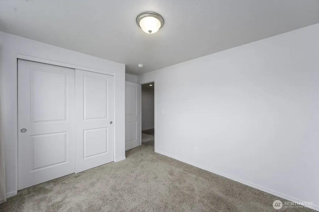 1013 W Maple Drive Moses Lake WA 98837