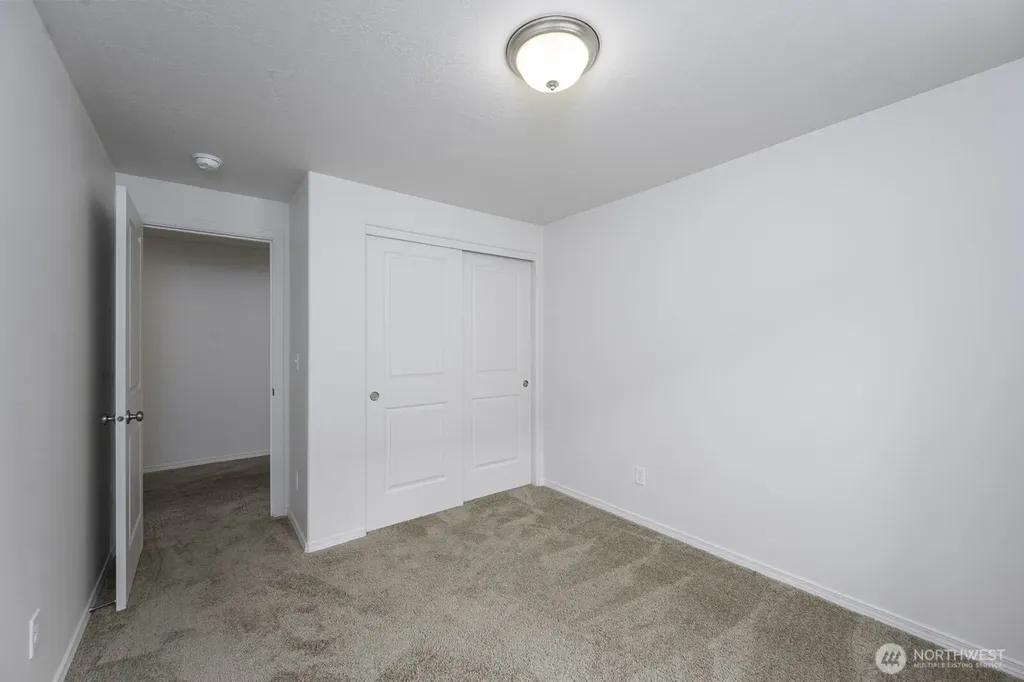 1013 W Maple Drive Moses Lake WA 98837