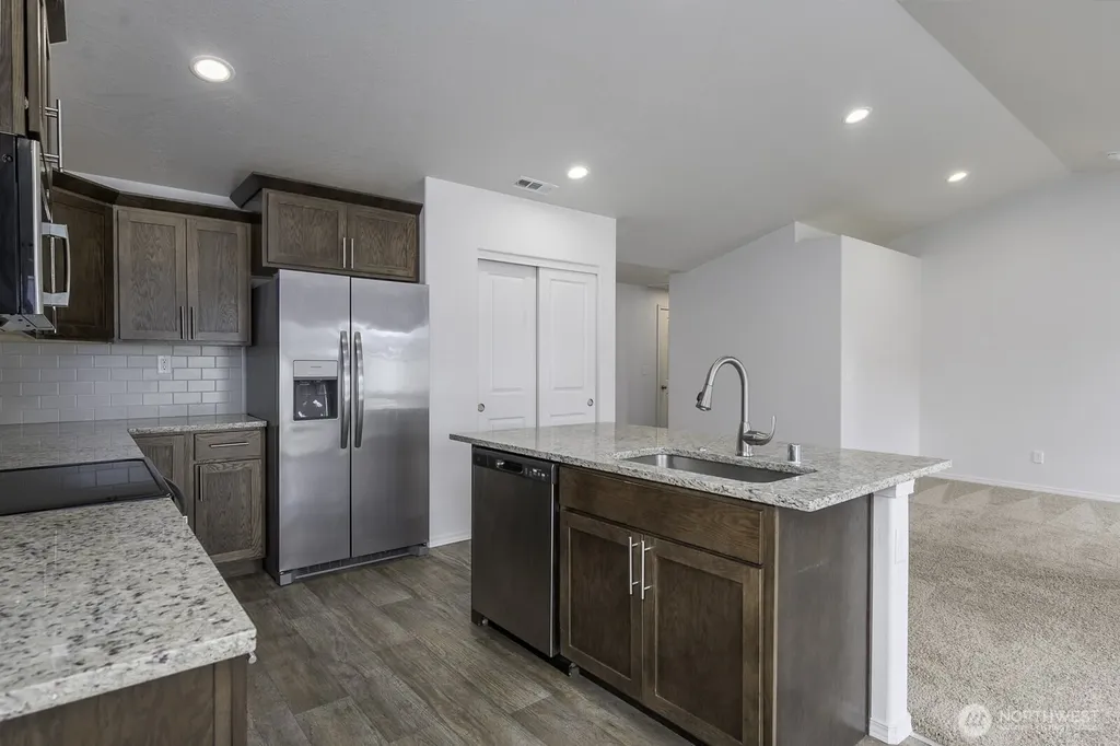 1013 W Maple Drive Moses Lake WA 98837
