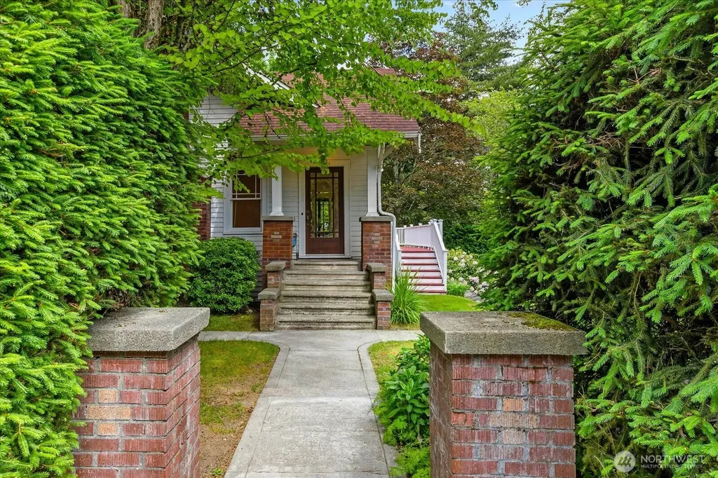 18608 101st Avenue NE Bothell WA 98011