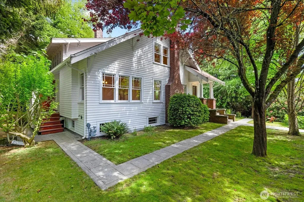 18608 101st Avenue NE Bothell WA 98011