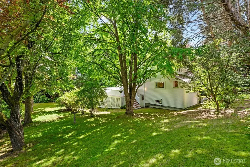 18608 101st Avenue NE Bothell WA 98011
