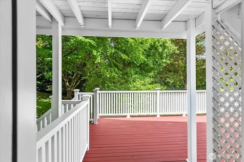 18608 101st Avenue NE Bothell WA 98011