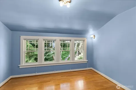 18608 101st Avenue NE Bothell WA 98011