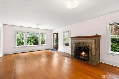 18608 101st Avenue NE Bothell WA 98011