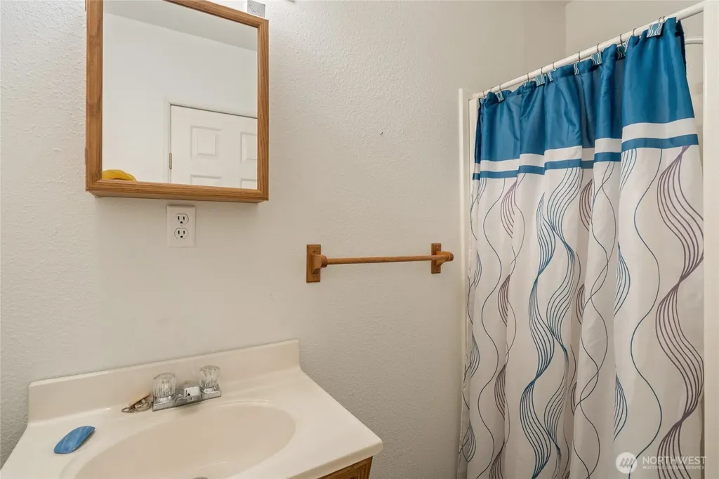 146 Paradise Drive Ashford WA 98304