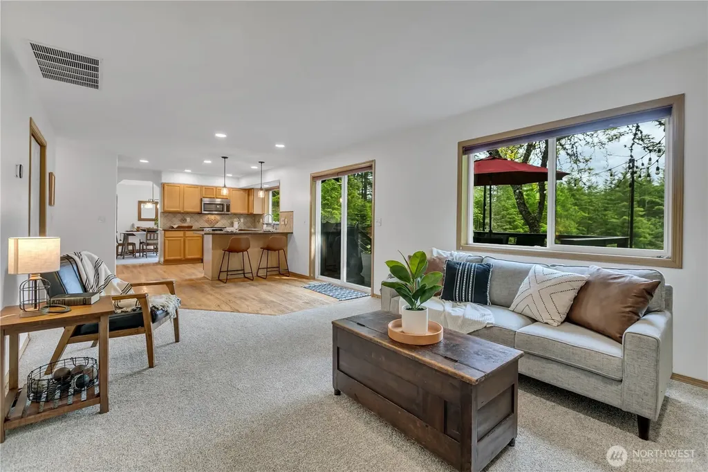 28539 298th Place SE Ravensdale WA 98051