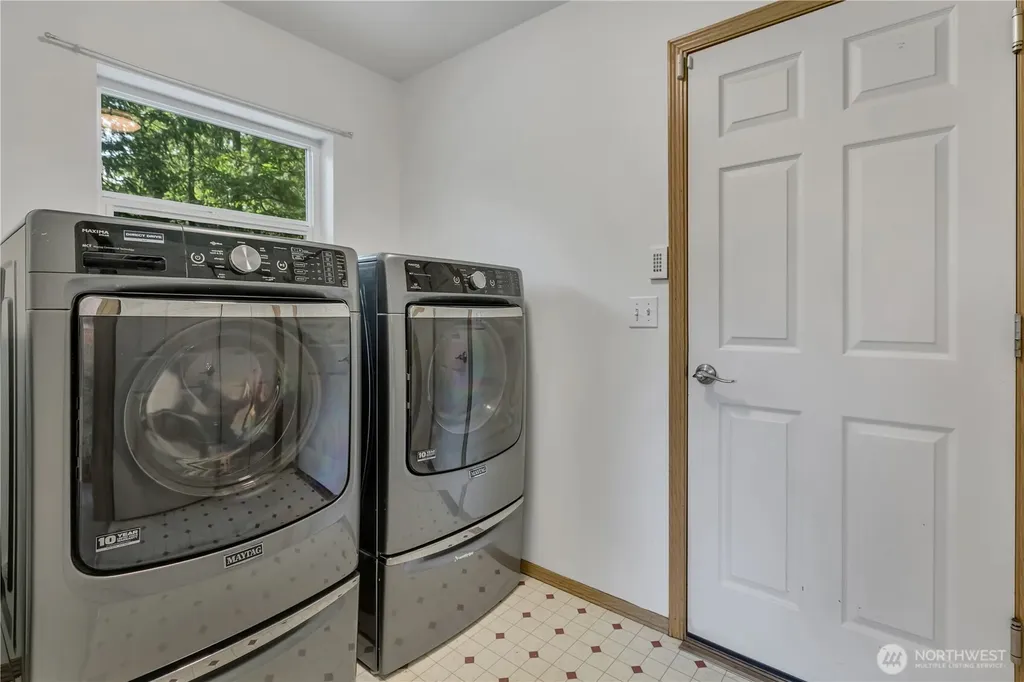 28539 298th Place SE Ravensdale WA 98051
