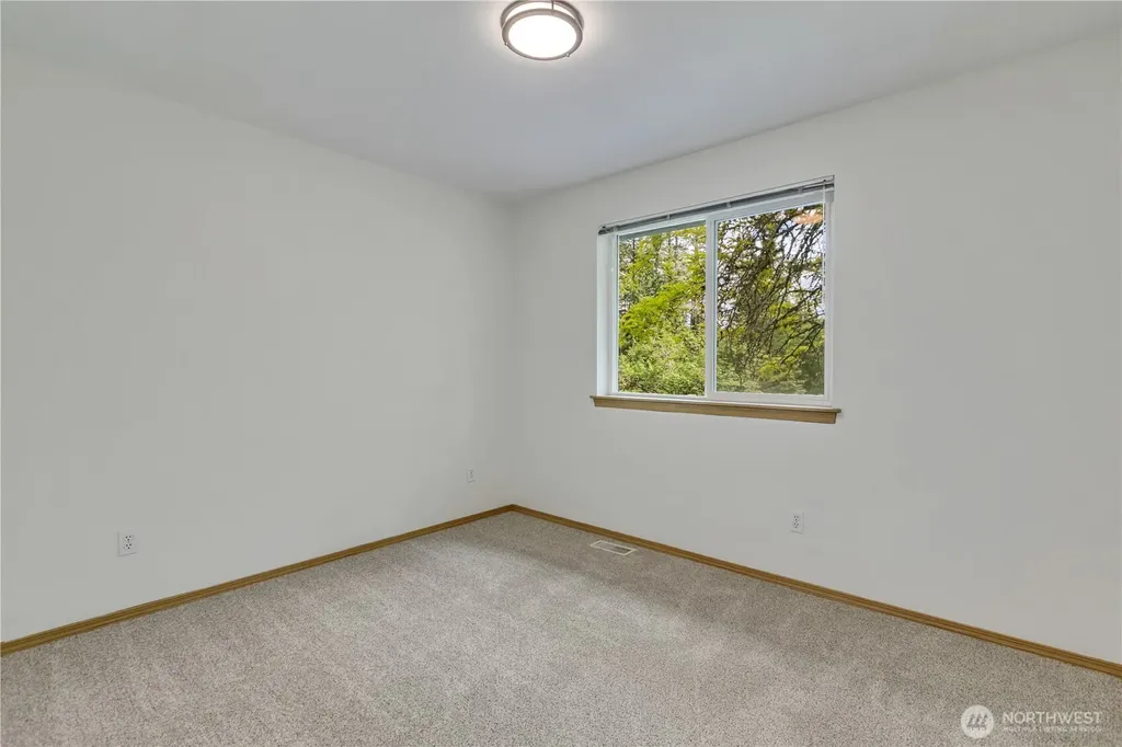 28539 298th Place SE Ravensdale WA 98051