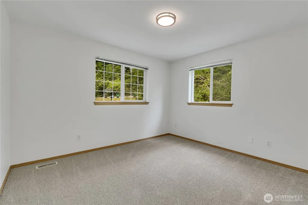 28539 298th Place SE Ravensdale WA 98051