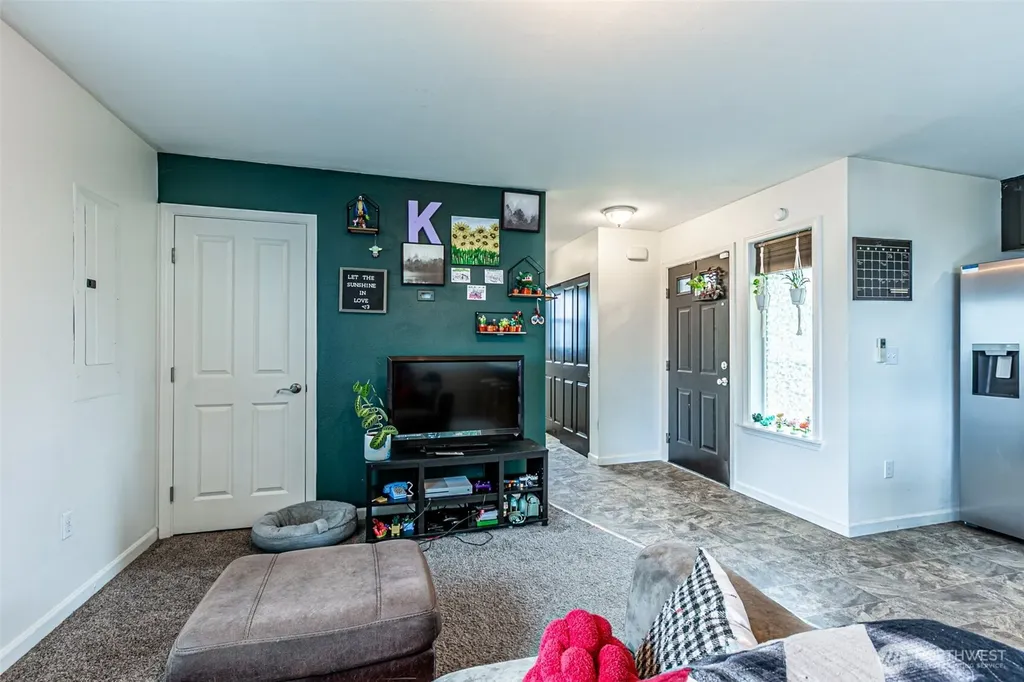 106 2nd Street NE Yelm WA 98597