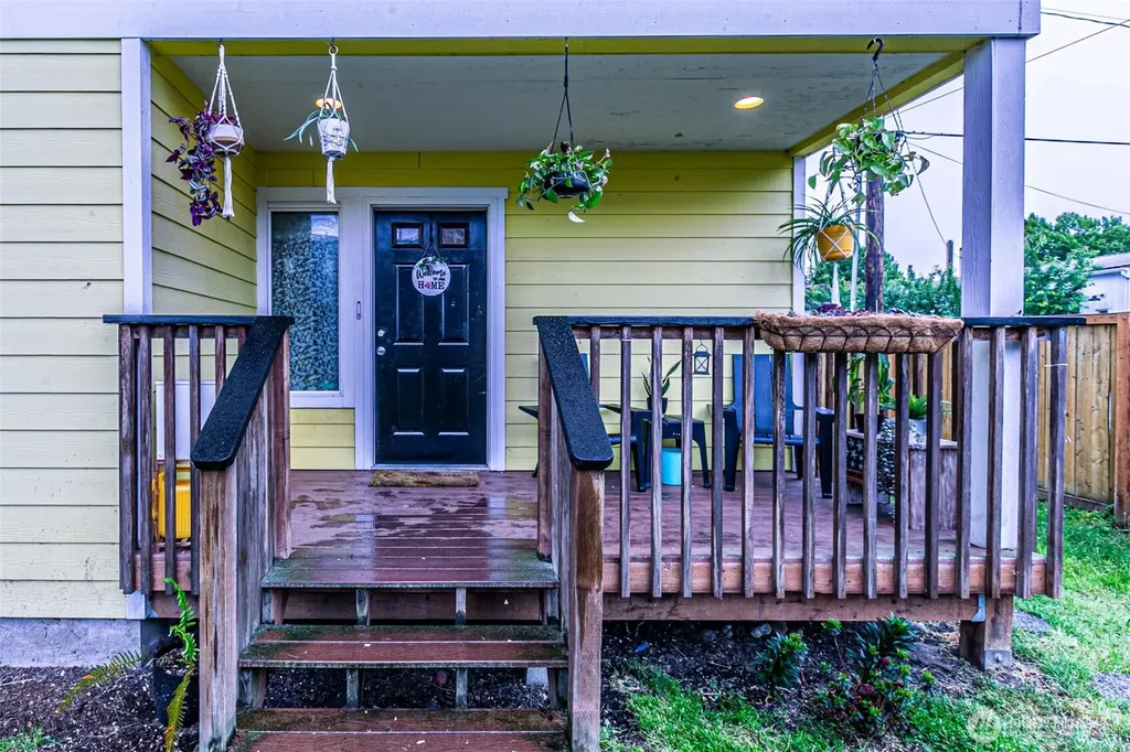 106 2nd Street NE Yelm WA 98597