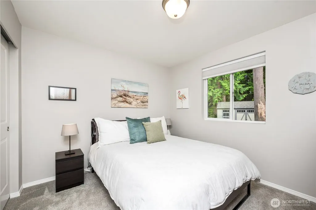 5519 Whitehorn Way Blaine WA 98230