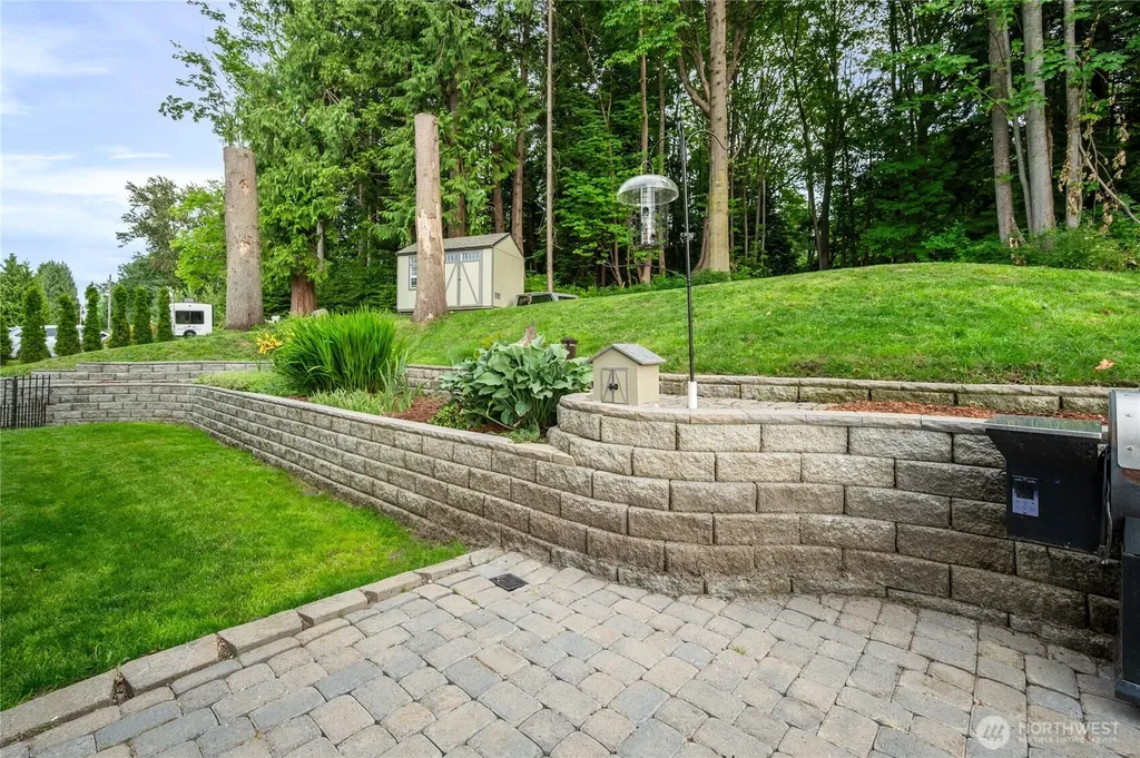 5519 Whitehorn Way Blaine WA 98230