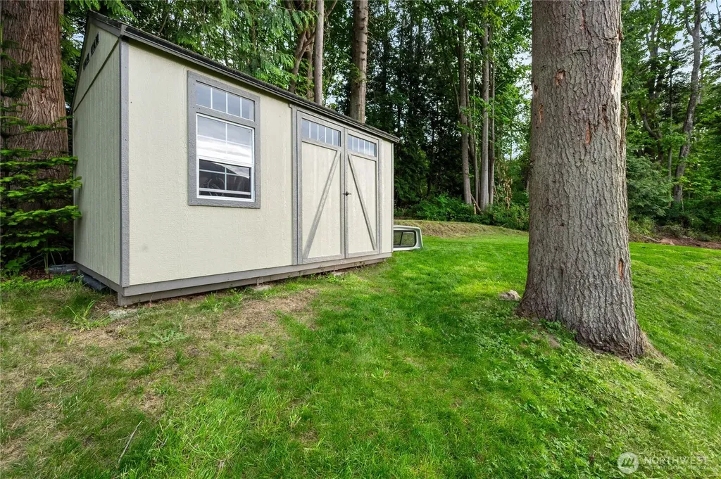 5519 Whitehorn Way Blaine WA 98230